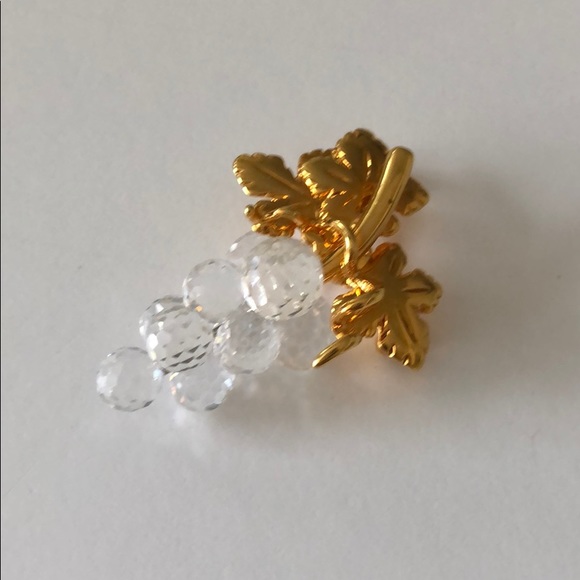 Swarovski Crystal Swan Signed Grape Cluster Brooch
